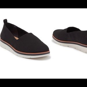 Black Susina slip on sneaker in black. Size 8 NIB